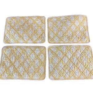 (4) Fabric Quilted Placemats 15x12 Cotton‎ Yellow Cottage Core